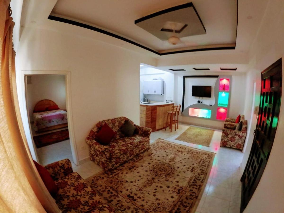 Tara Apartments Луксор Екстериор снимка