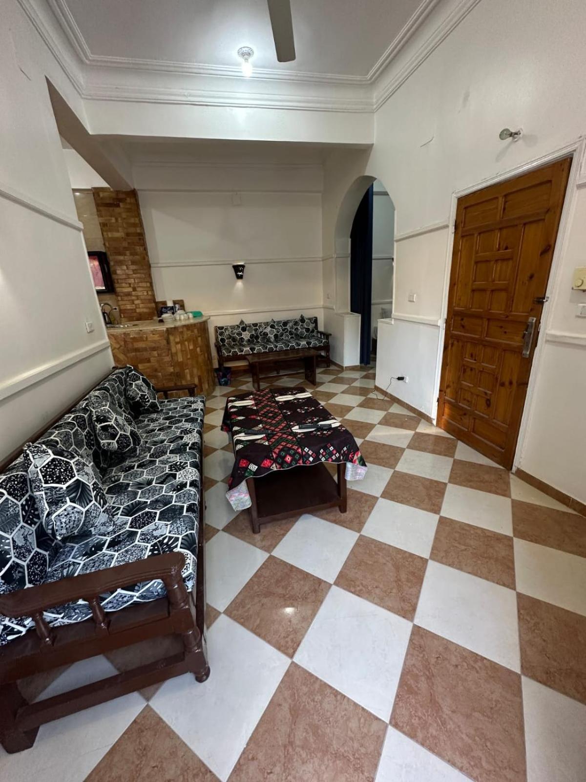 Tara Apartments Луксор Екстериор снимка